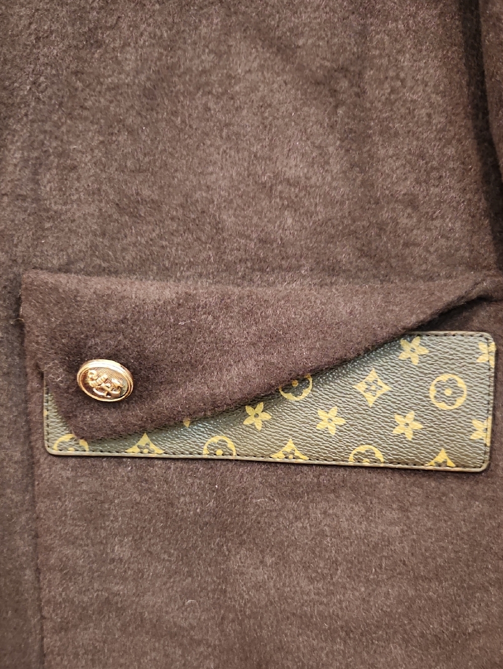 NWOT Doubel Faced Wool Blend Long Coat with Logo-Trim Pockets - Picture 3 of 9
